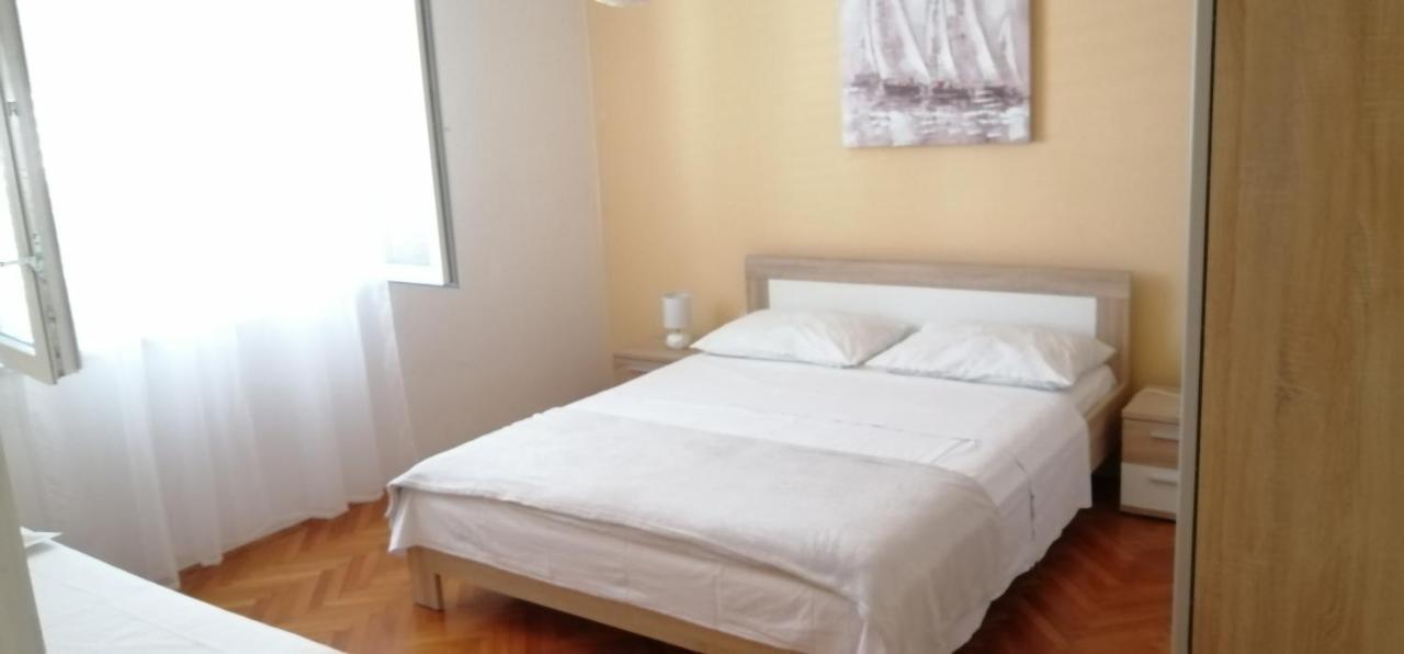 Goga Apartments Primošten Dış mekan fotoğraf