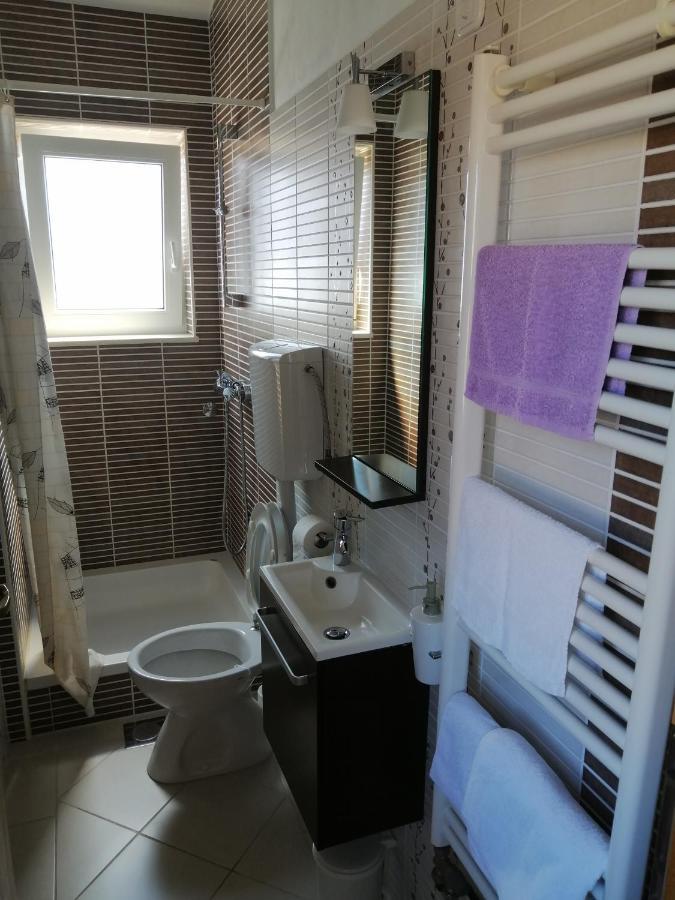 Goga Apartments Primošten Dış mekan fotoğraf